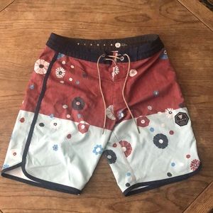 Vissla Boardshorts size 29